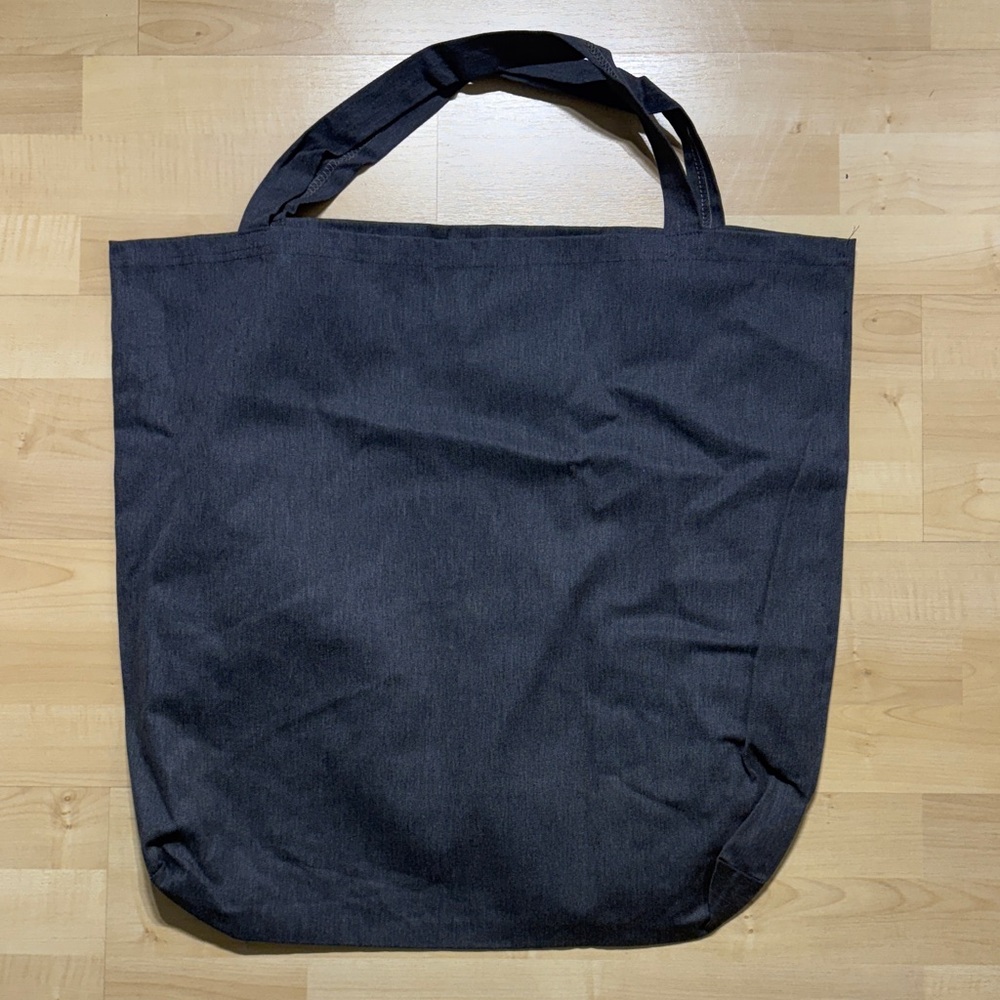 📦 Elegant Charcoal Tote Bag NWOT (45)